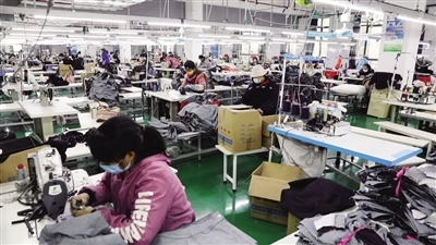 湘南紡織基地牛仔服飾企業(yè)全面復(fù)工，日用品銷售同步回暖